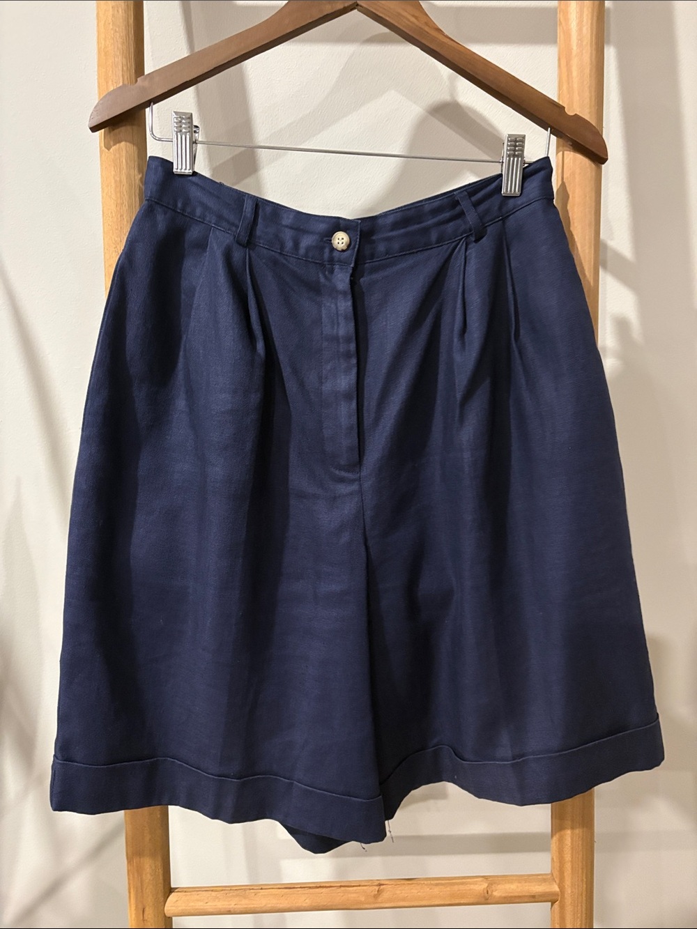 Talbots Linen Bermuda Pleated Blue Classic Shorts Size 12 (note)